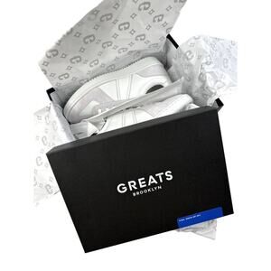 Greats - The GAT Low Sneaker in Blanco White & Gray